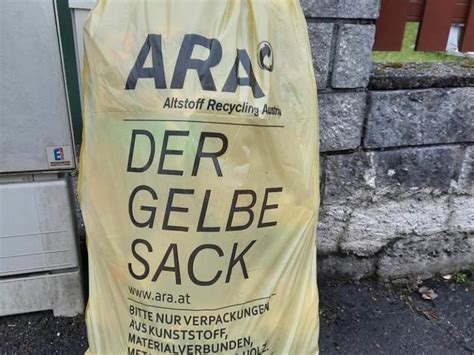 Der Gelbe Sack .